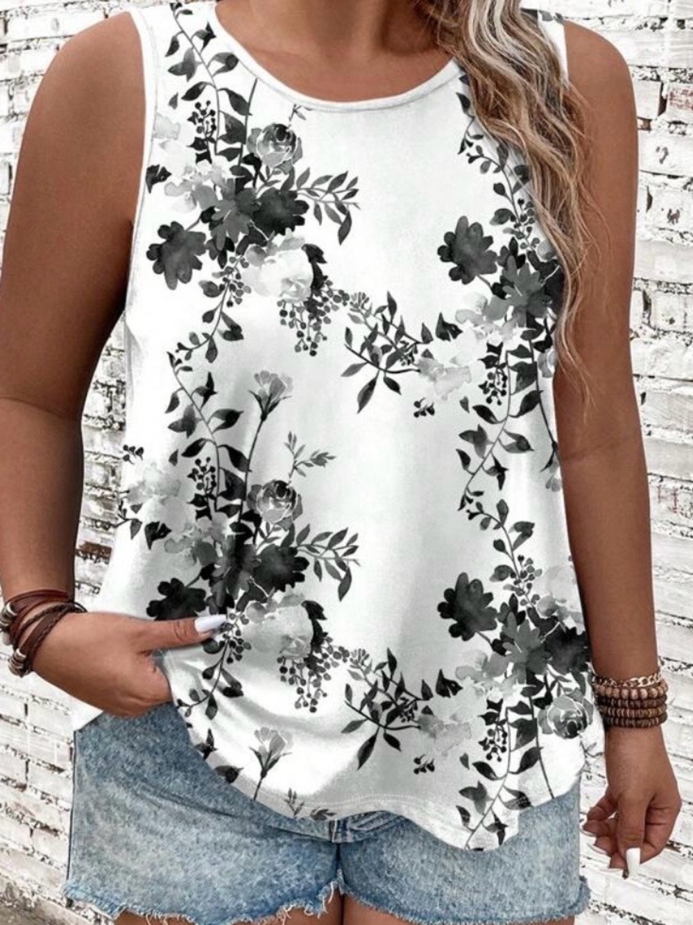 Emery Rose White and Black Floral Tank Top Size 4XL 20w Boho Cottagecore
